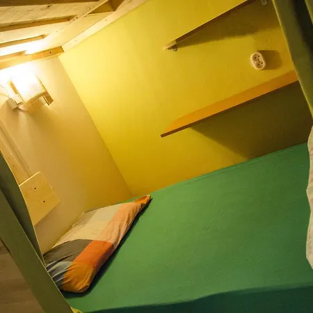 شاتيهوم إزمير