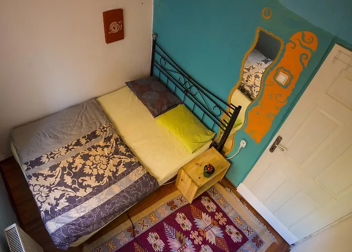 Shantihome Hostel İzmir