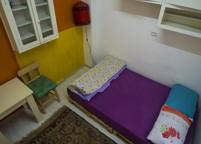 Shantihome Hostel İzmir